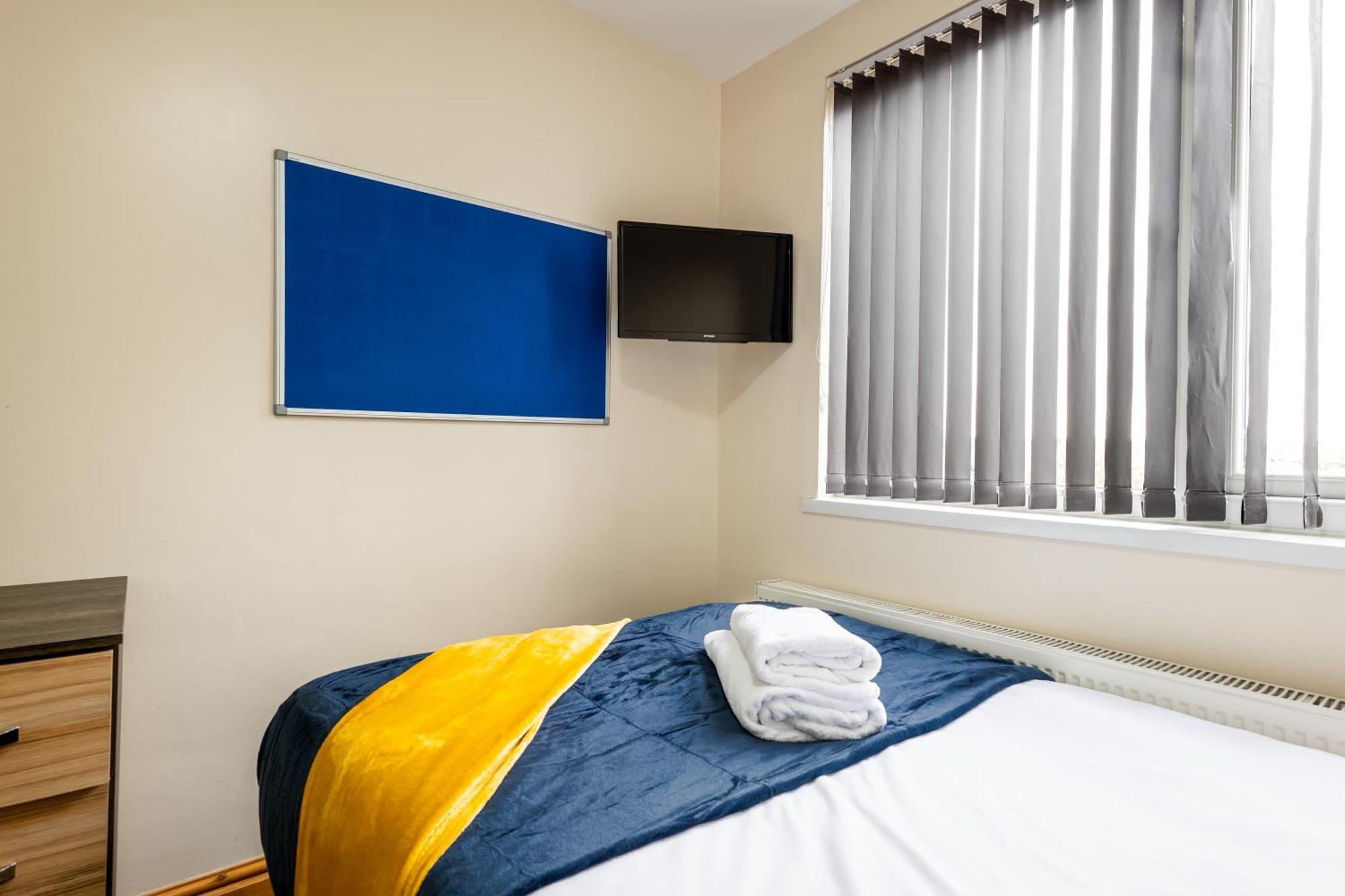 Private Rooms With Private Bathrooms In Selly Oak Birmingham Exterior photo